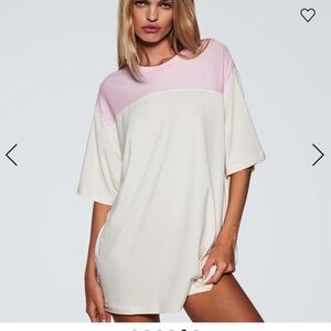 Skims raglan tshirt cherry blossom pink size medium